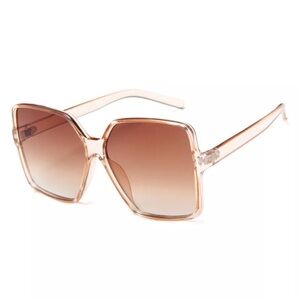 *SOLD* NEW Large Oversized Square Champagne Sunglasses w/ Gradient Brown Lenses…